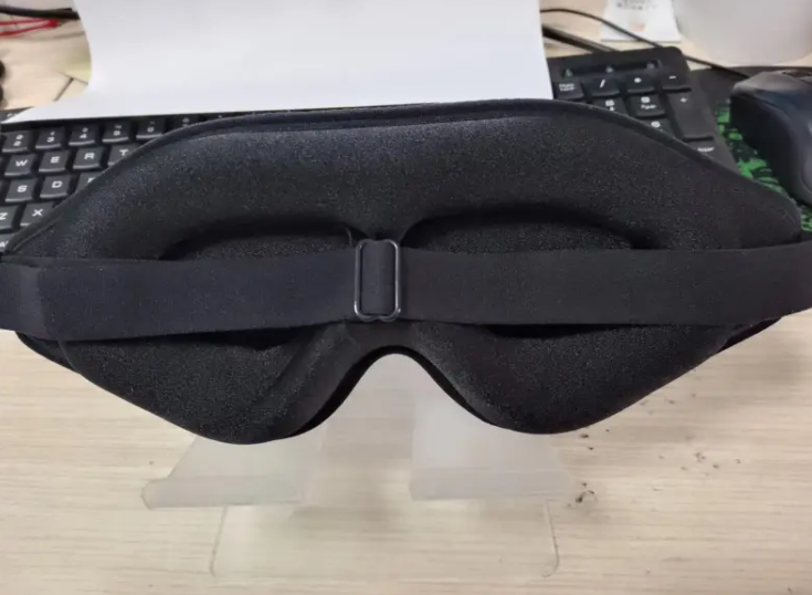 The Contoured Silk Sleep Mask